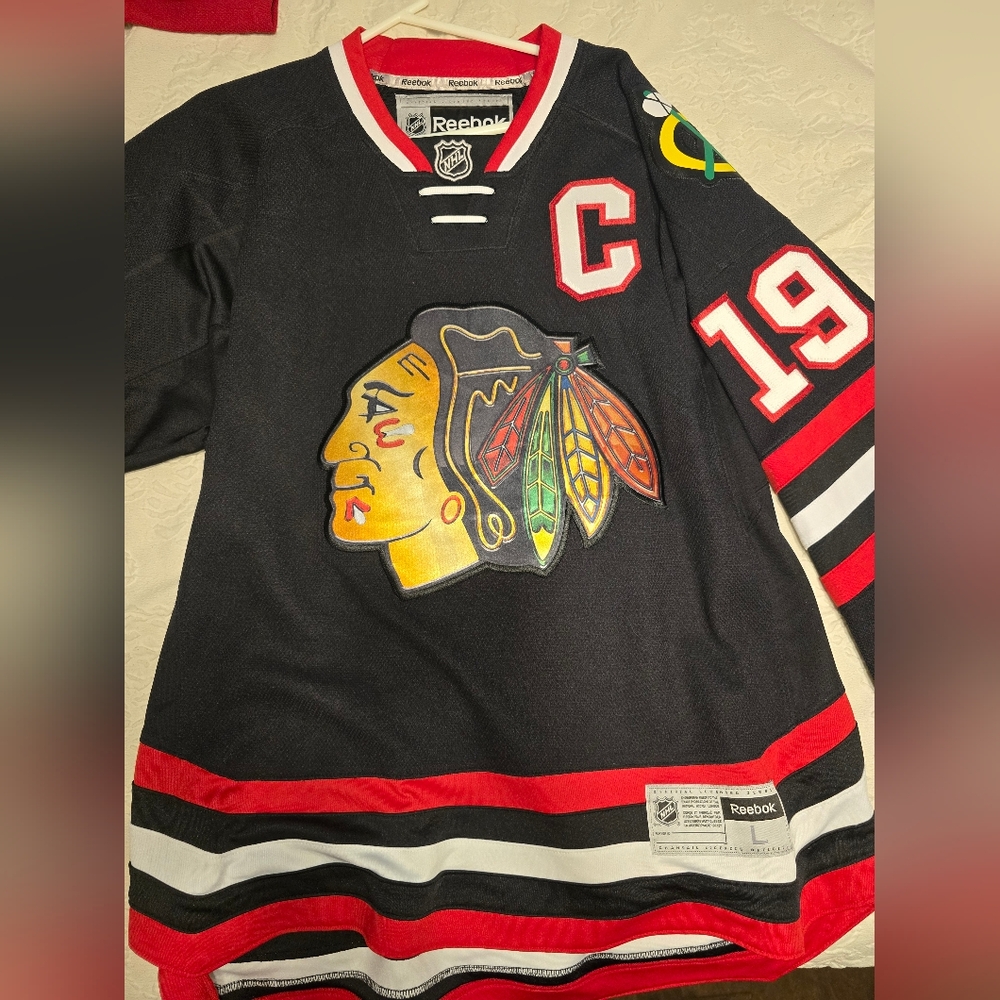 Reebok NHL Blackhawks Jersey
